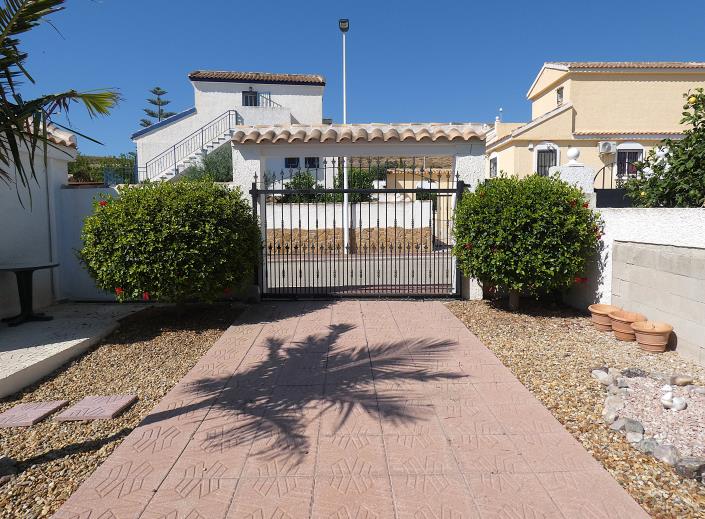 Image No.60-3 Bed Villa / Detached for sale