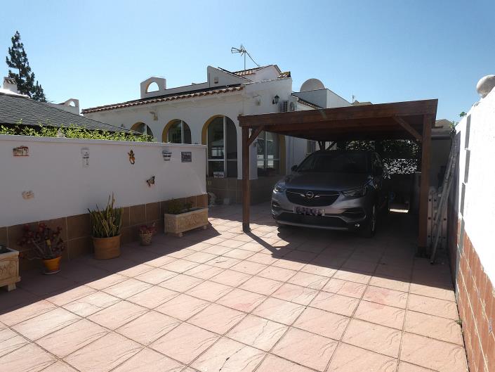 Image No.6-3 Bed Villa / Detached for sale