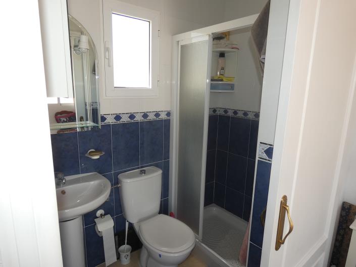 Image No.34-3 Bed Villa / Detached for sale