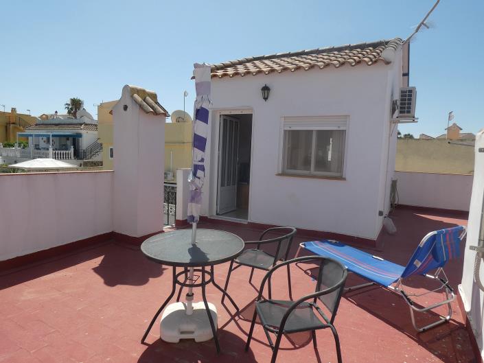 Image No.37-3 Bed Villa / Detached for sale