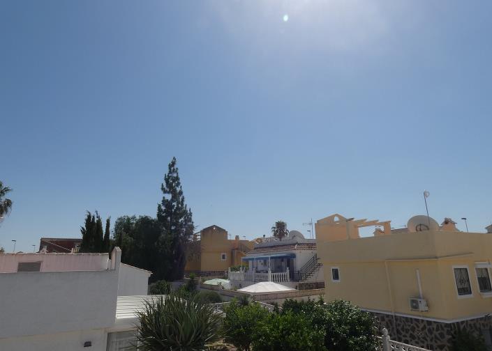 Image No.39-3 Bed Villa / Detached for sale