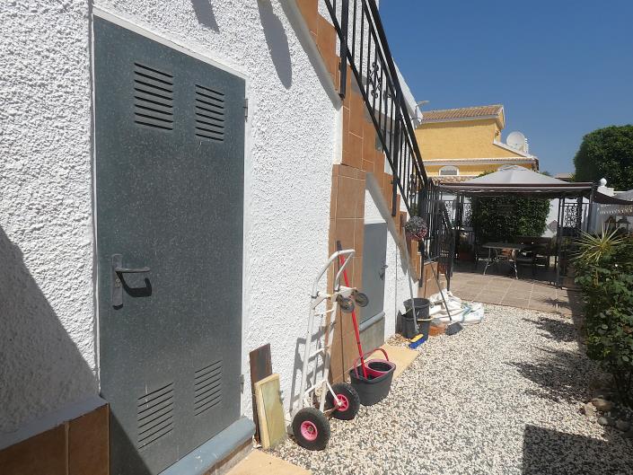 Image No.54-3 Bed Villa / Detached for sale