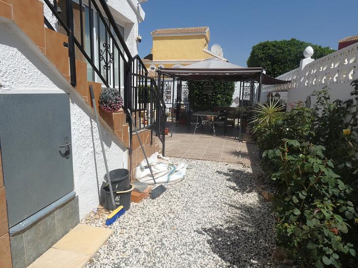 Image No.56-3 Bed Villa / Detached for sale