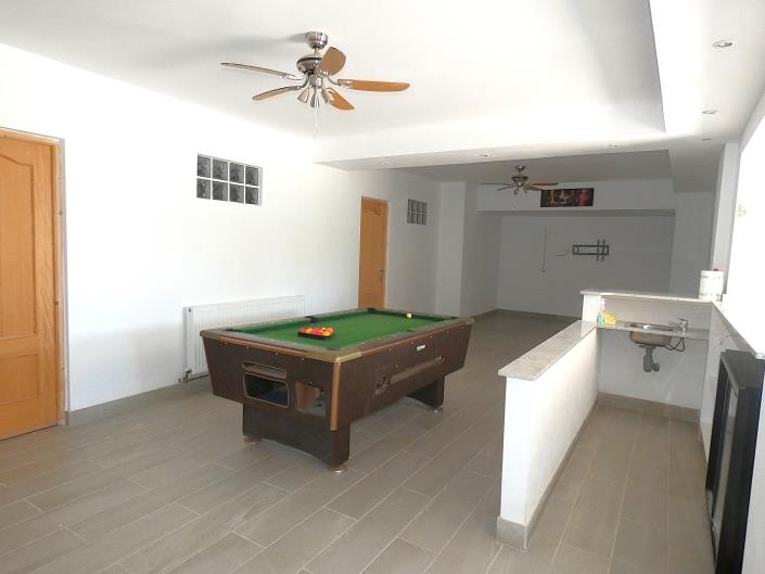 Image No.39-5 Bed Villa / Detached for sale