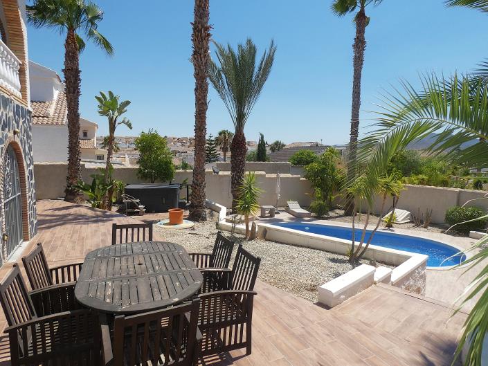 Image No.44-5 Bed Villa / Detached for sale