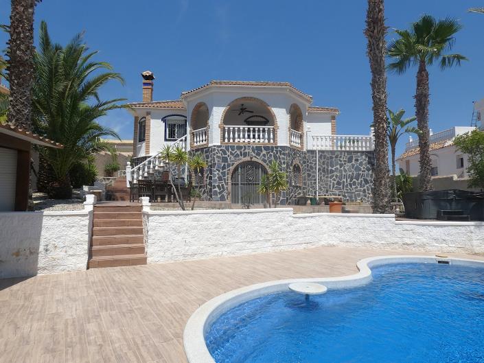 Image No.49-5 Bed Villa / Detached for sale
