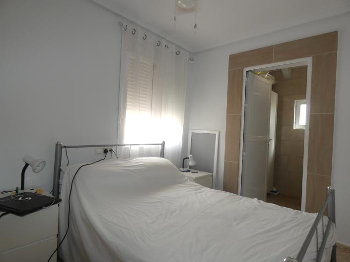 Image No.16-2 Bed Villa / Detached for sale