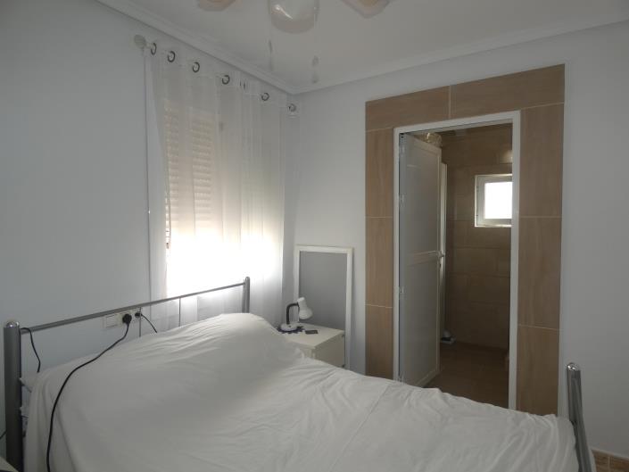Image No.17-2 Bed Villa / Detached for sale