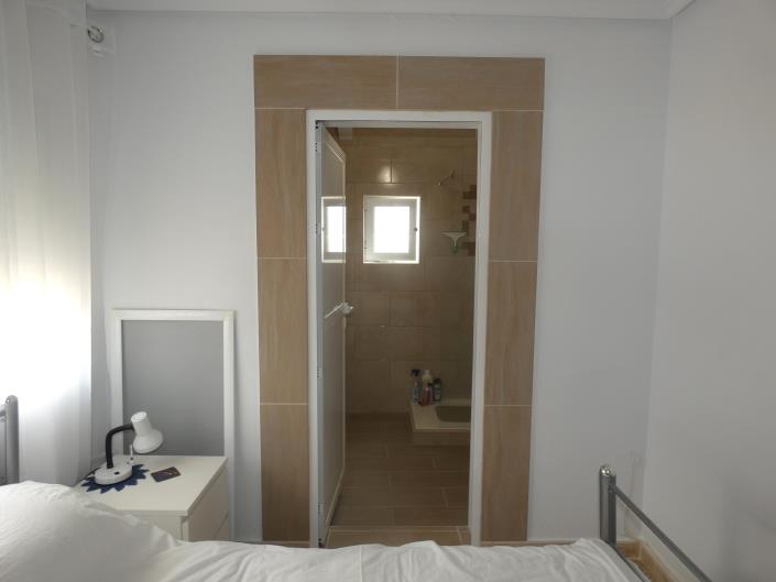 Image No.18-2 Bed Villa / Detached for sale