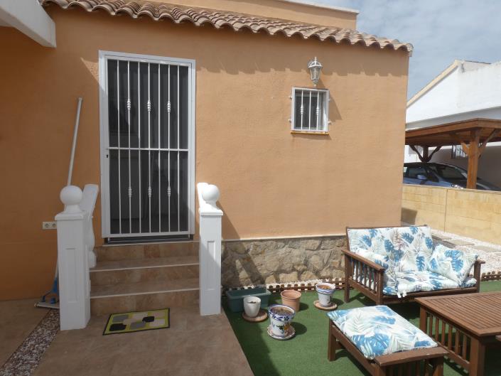 Image No.35-2 Bed Villa / Detached for sale
