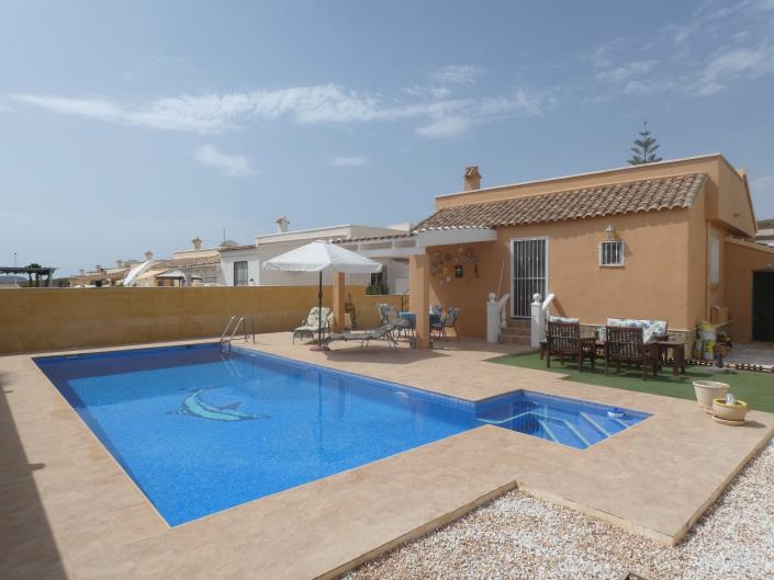 Image No.36-2 Bed Villa / Detached for sale