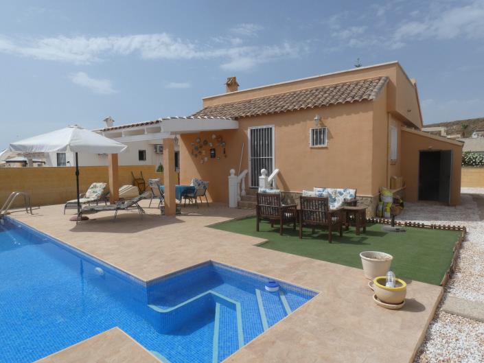 Image No.37-2 Bed Villa / Detached for sale