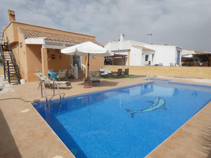 Image No.39-2 Bed Villa / Detached for sale