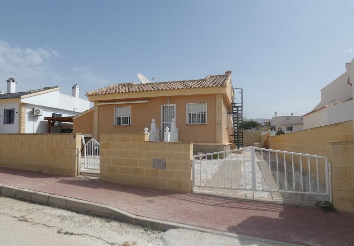 Image No.52-2 Bed Villa / Detached for sale