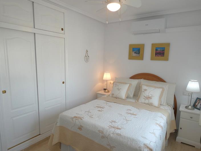 Image No.18-2 Bed Semi-Detached for sale