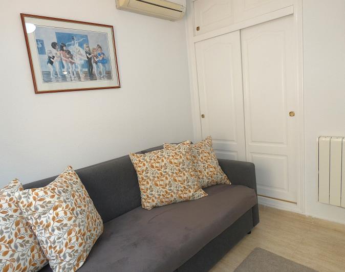 Image No.21-2 Bed Semi-Detached for sale