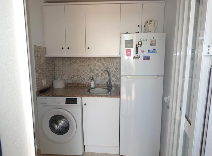 Image No.32-2 Bed Semi-Detached for sale