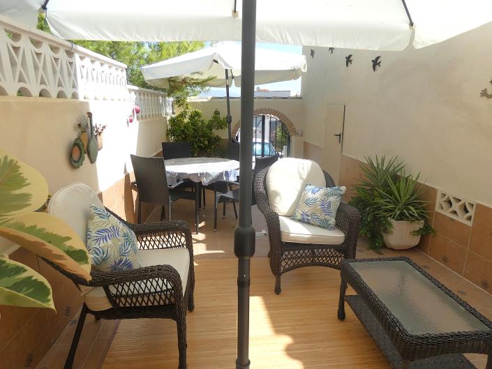 Image No.45-2 Bed Semi-Detached for sale