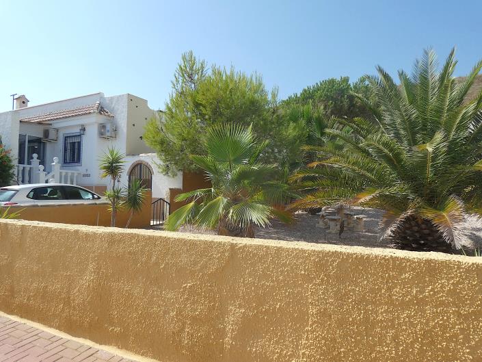 Image No.56-2 Bed Semi-Detached for sale