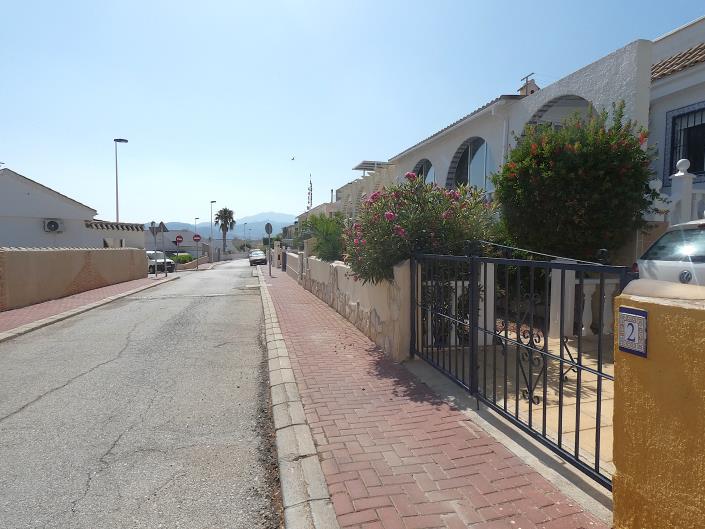 Image No.59-2 Bed Semi-Detached for sale