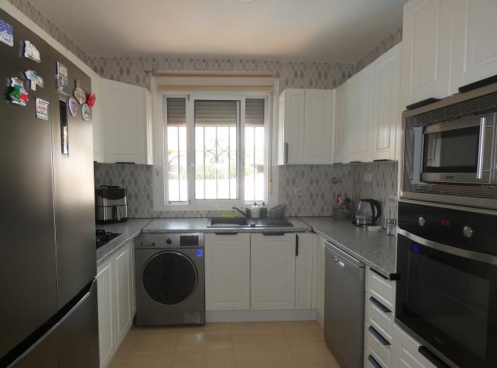 Image No.3-2 Bed Villa / Detached for sale