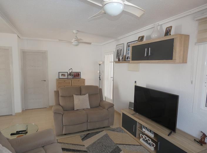 Image No.17-2 Bed Villa / Detached for sale