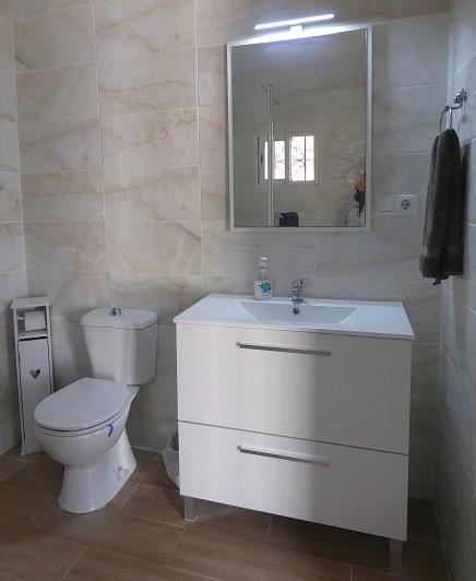 Image No.26-2 Bed Villa / Detached for sale