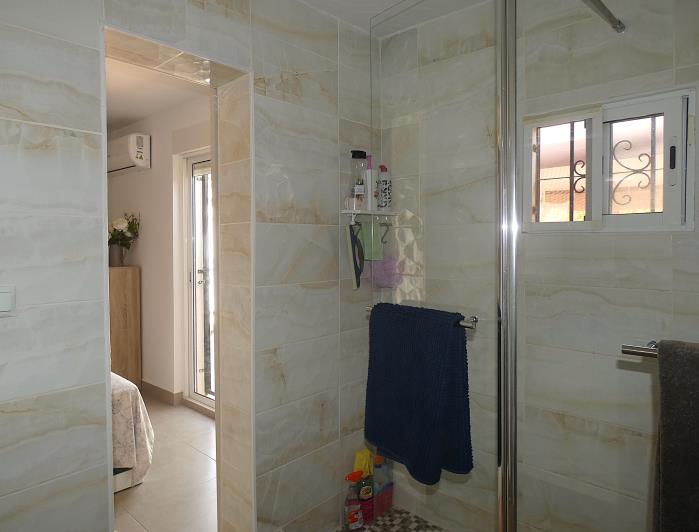 Image No.27-2 Bed Villa / Detached for sale