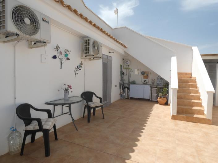 Image No.43-2 Bed Villa / Detached for sale