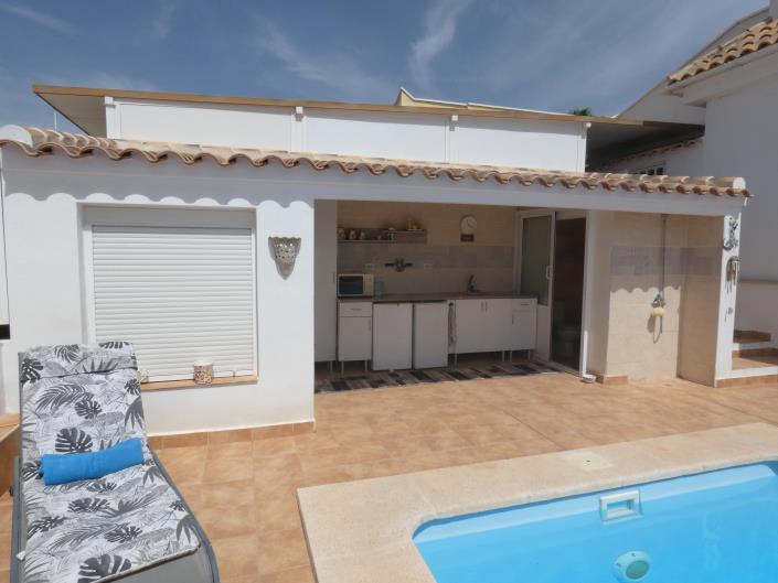 Image No.49-2 Bed Villa / Detached for sale
