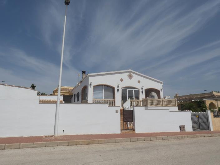 Image No.58-2 Bed Villa / Detached for sale