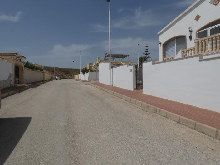 Image No.61-2 Bed Villa / Detached for sale