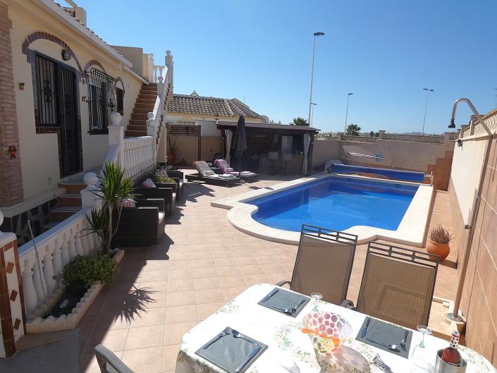 Image No.8-3 Bed Villa / Detached for sale