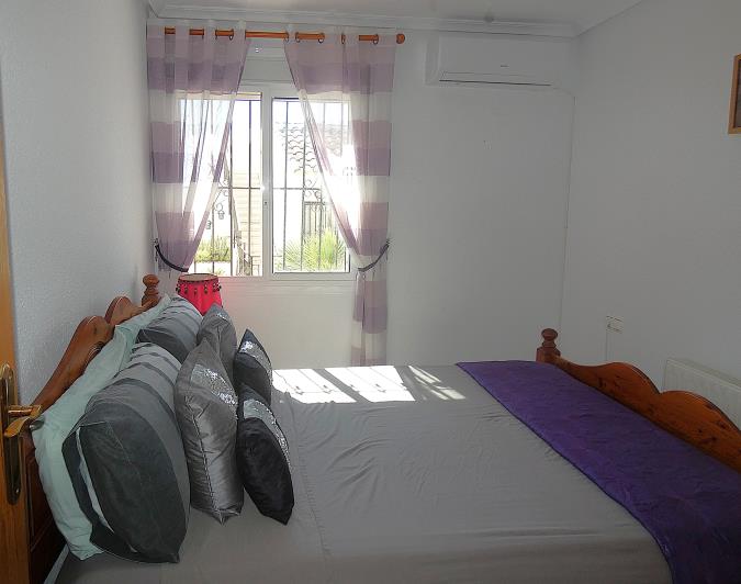 Image No.23-3 Bed Villa / Detached for sale