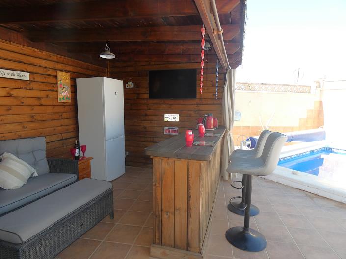 Image No.47-3 Bed Villa / Detached for sale