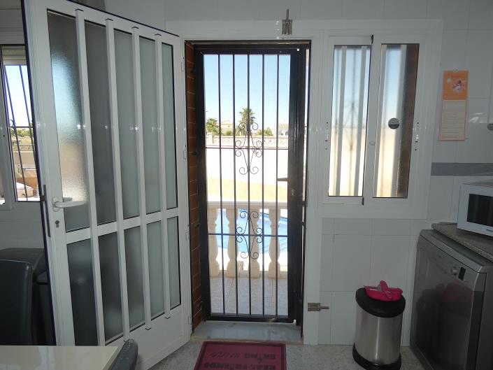 Image No.26-3 Bed Villa / Detached for sale