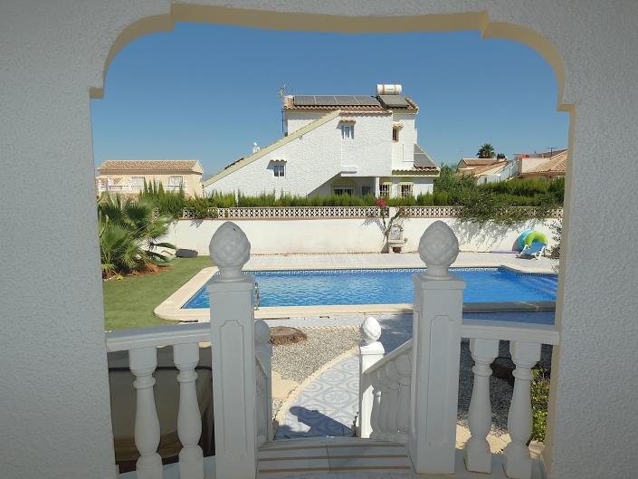 Image No.10-3 Bed Villa / Detached for sale