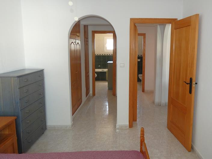 Image No.17-3 Bed Villa / Detached for sale