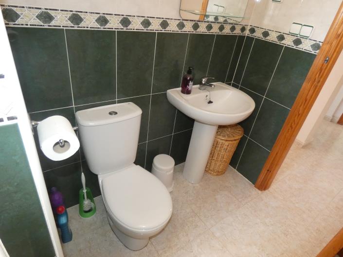 Image No.24-3 Bed Villa / Detached for sale