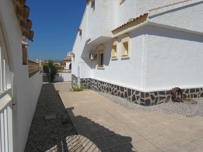 Image No.56-3 Bed Villa / Detached for sale