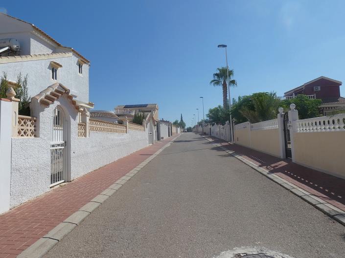 Image No.61-3 Bed Villa / Detached for sale