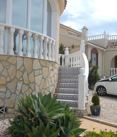 Image No.7-3 Bed Semi-Detached for sale