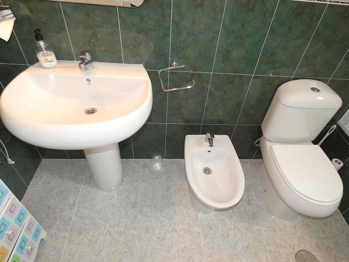 Image No.20-3 Bed Semi-Detached for sale