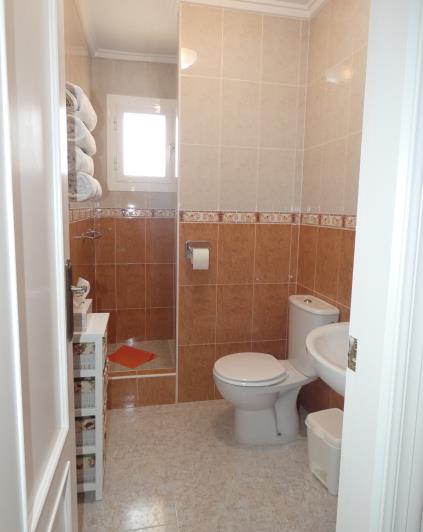 Image No.23-3 Bed Semi-Detached for sale