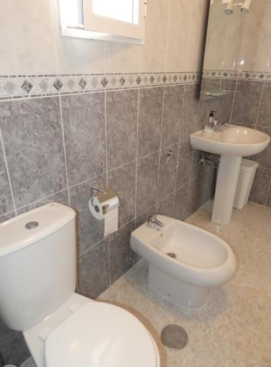 Image No.39-3 Bed Semi-Detached for sale