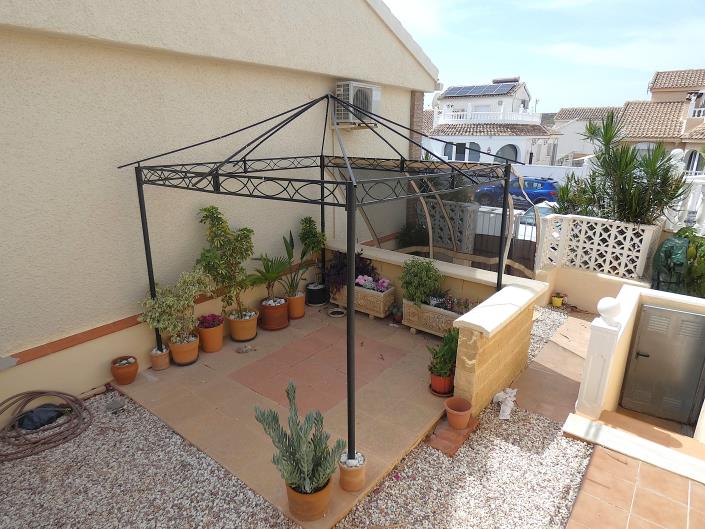 Image No.48-3 Bed Semi-Detached for sale