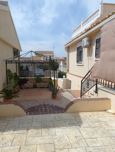 Image No.54-3 Bed Semi-Detached for sale