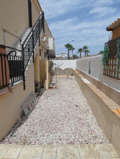 Image No.55-3 Bed Semi-Detached for sale