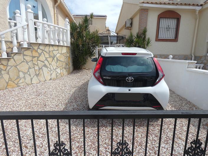 Image No.56-3 Bed Semi-Detached for sale