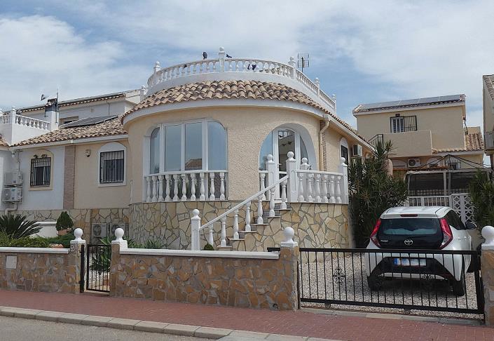 Image No.58-3 Bed Semi-Detached for sale